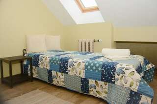 Гостевой дом Gallery Guest Rooms Кернаве Стандартный двухместный номер с 2 отдельными кроватями-3